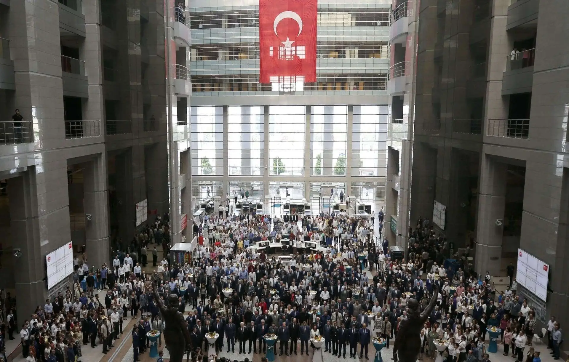 1535968369 e5dd1e 1 compressed